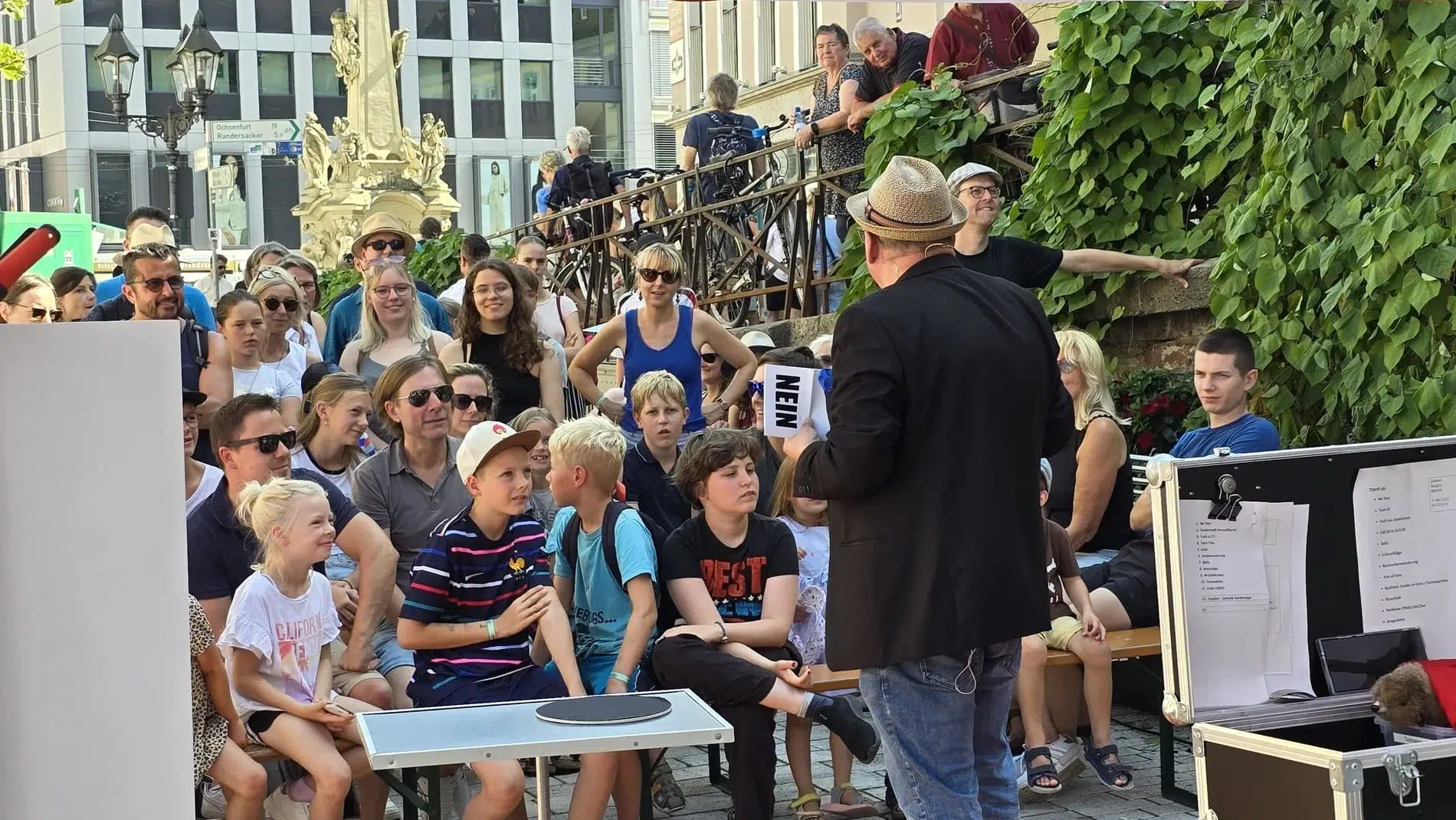 Kinderzaubershow bei einem Kinderfest