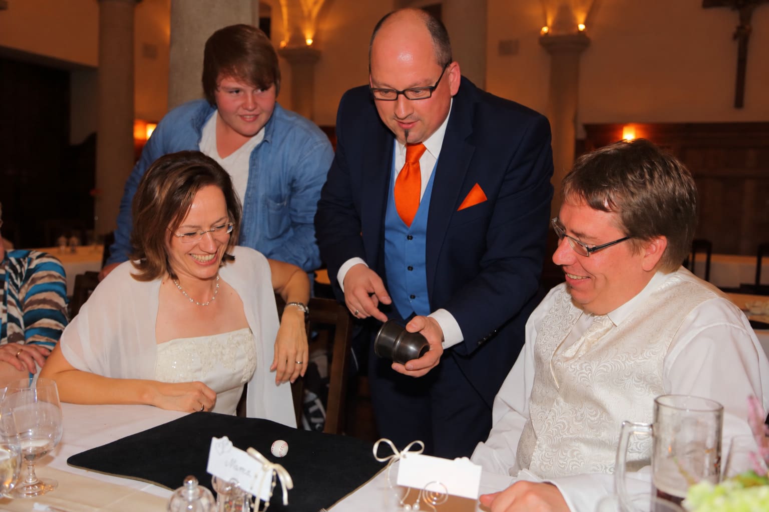 Zauberkünstler Norbert Edelmann bei einer Hochzeit