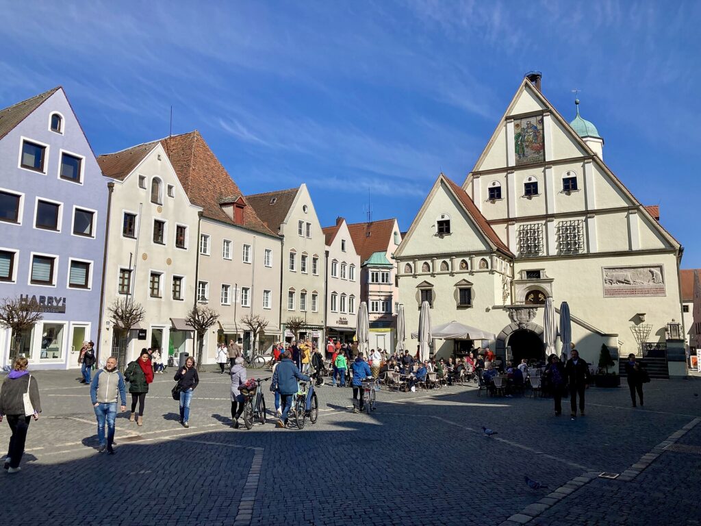 Altstadt von Weiden in der Oberpfalz mit Rathaus