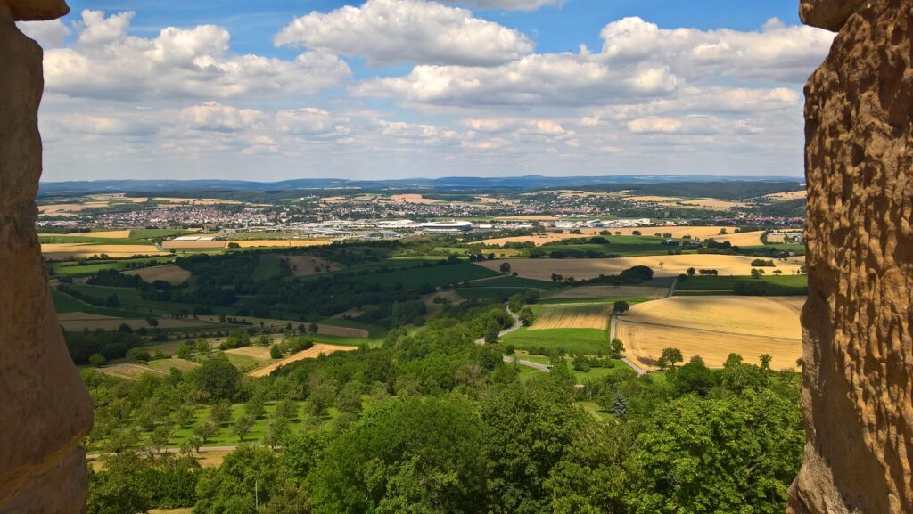 Blick von Burg Steinsberg auf Sinsheim-Weiler